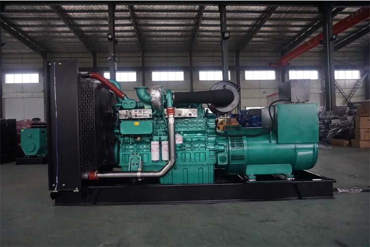 广西YC6T550L-D21玉柴350KW柴油发电机组