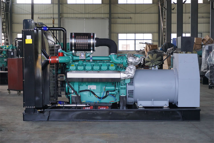 海南PTAA1340G3科克700KW柴油发电机组